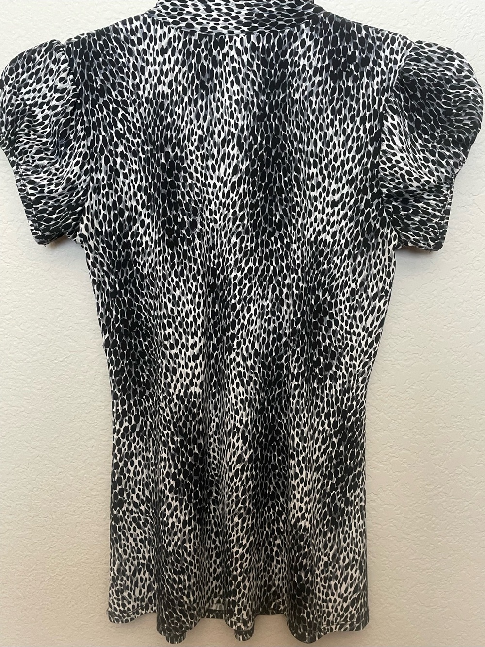 Heart Soul Ruffle-Front Black and White Animal Print Blouse Medium - Picture 4 of 4